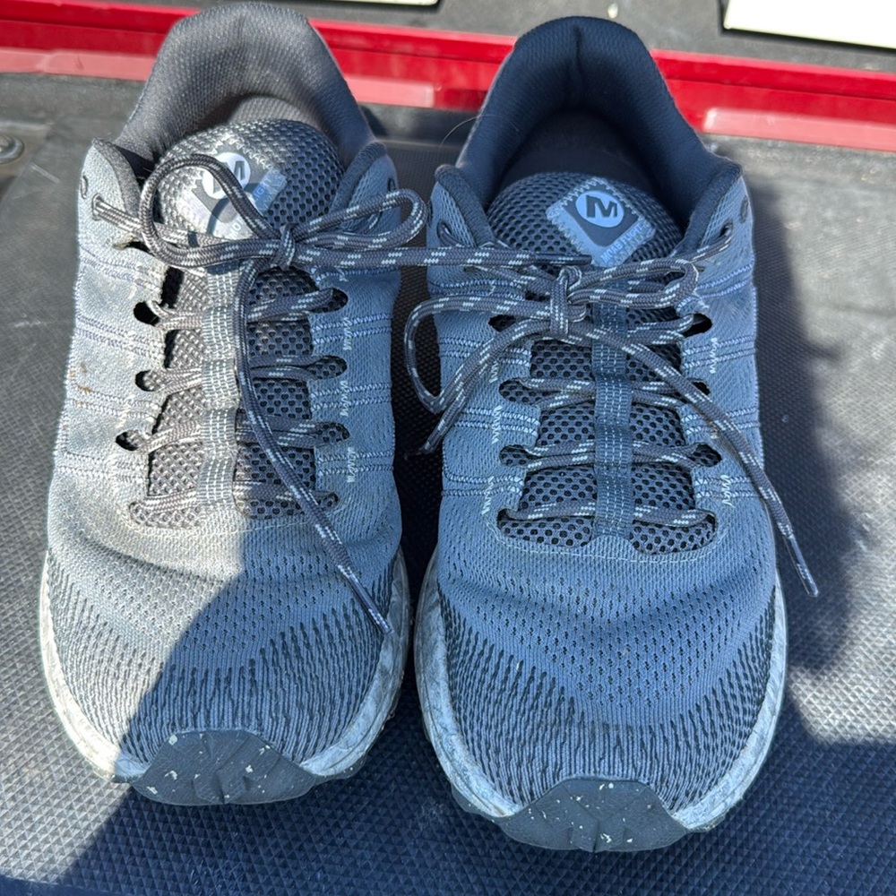 Almost new Merrell, float pro 
9.5